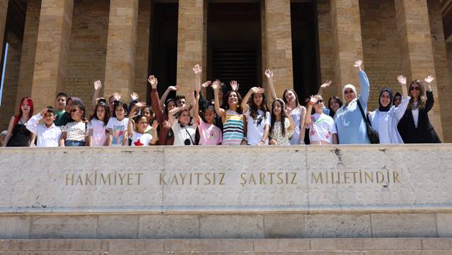 100 Çocuk 100 Eser 1 Belgesel projesi Anıtkabir