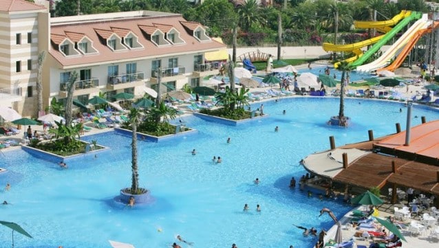 Antalya'daki 1300 yataklı tesisi de satın aldı, otelleri 5'ledi