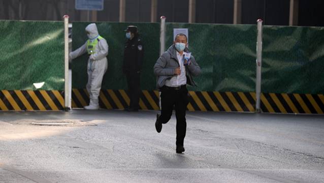 30 bin kişi otel karantinasında!