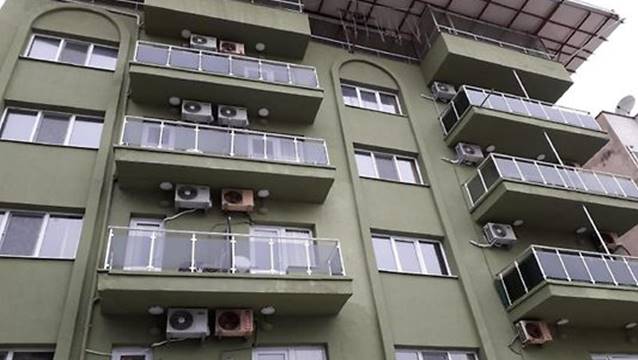 32 odalı otel icradan satılık!