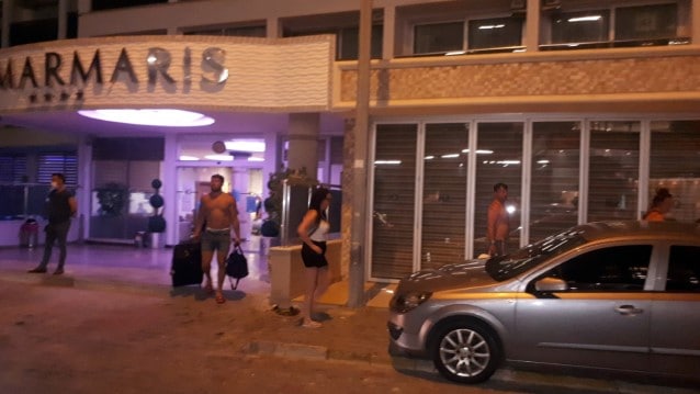 Otele gece yarısı mühür, turistler mağdur!