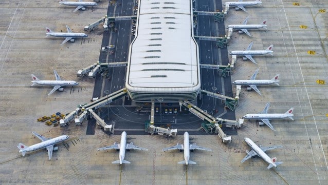 76 gün sonra uçuşlar başladı