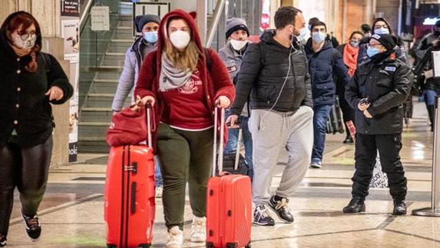 AB dışından gelenler için karantinayı kaldırıyor