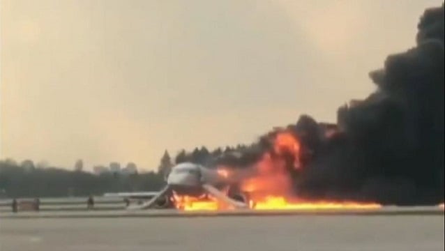 Acil iniş yapan Aeroflot uçağı yandı: 41 ölü