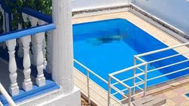 Ailesinin işlettiği otelin havuzunda ölü bulundu