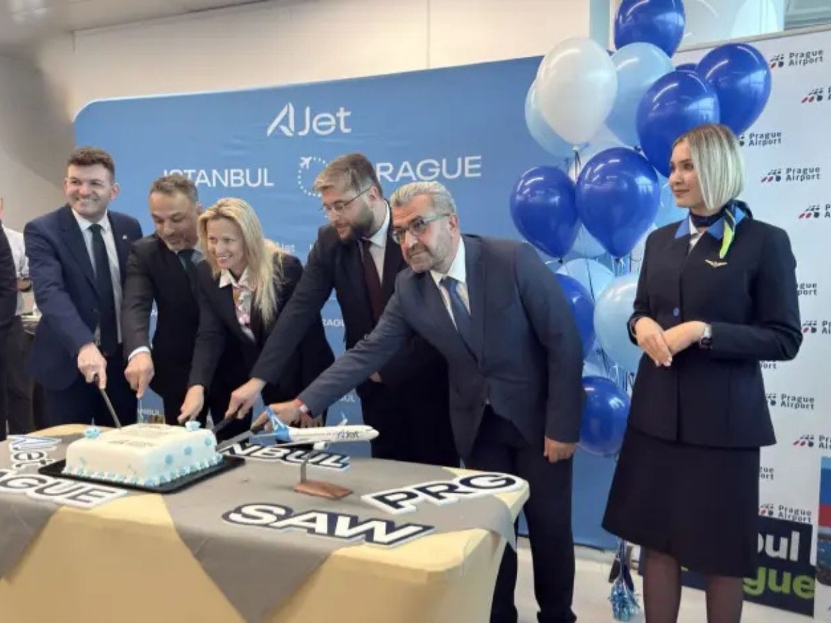 AJet ilk Sabiha Gökçen-Prag seferini yaptı