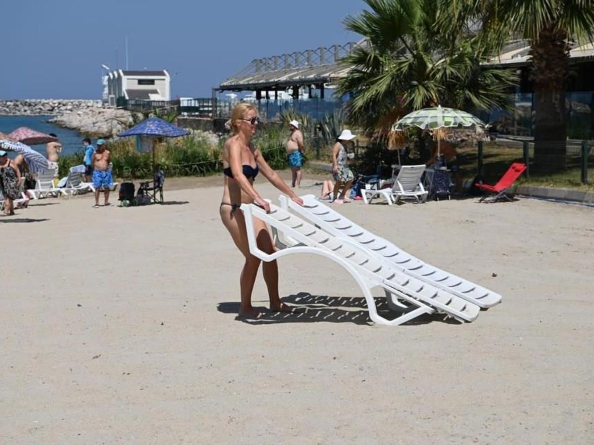 Plajlarda yeni tarife şoku: Alanya'da şezlong ne kadar oldu?