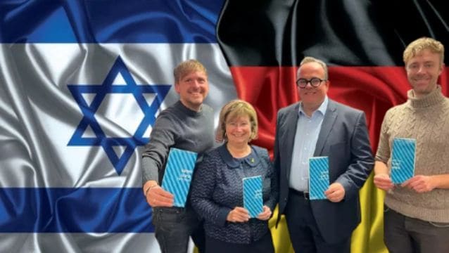 Almanya'dan İbranice turistik harita