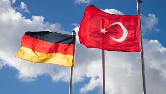 Almanya Türkiye'ye ters köşe yaptı!