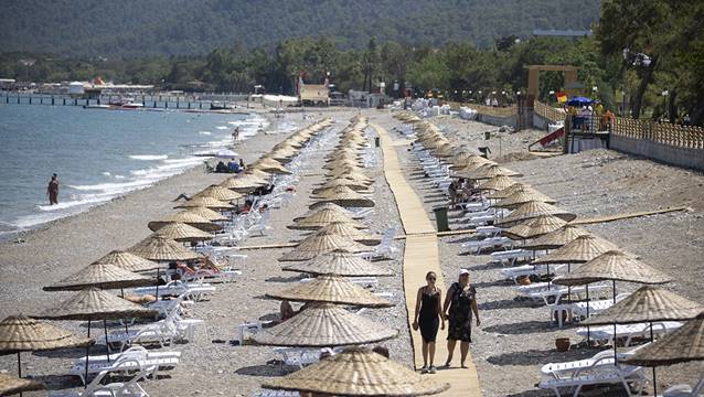 Antalya'da 2 ücretsiz halk plajı açıldı