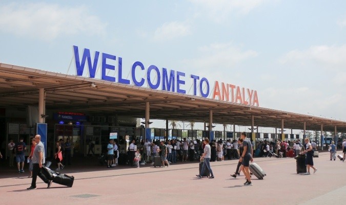 Antalya'da ilk ay sevinci!