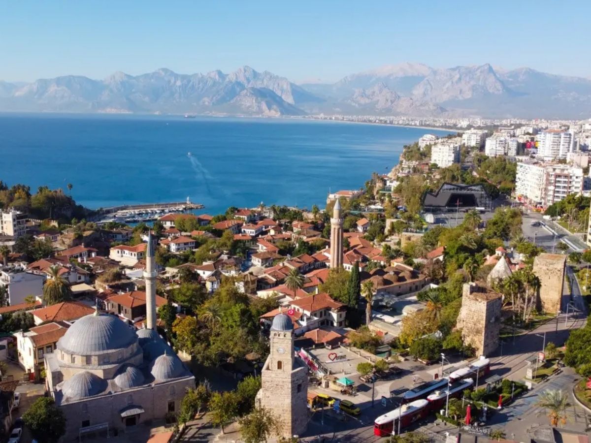 Antalya Kaleiçi için sürdürülebilir turizm modeli