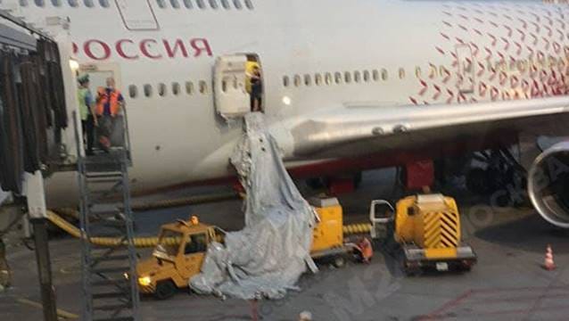 'Antalya' yolcusundan beklenmedik hareket!