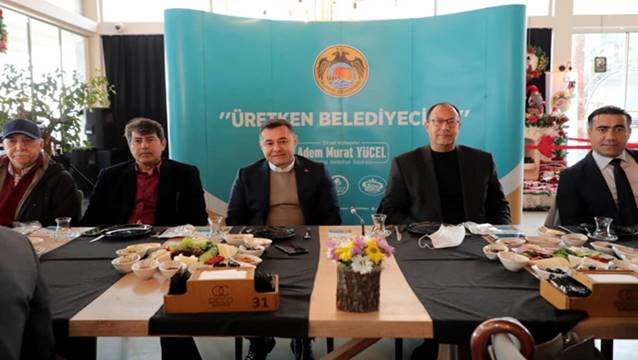 Adem Murat Yücel: Apart otellerin yıkılması turizmi baltalıyor