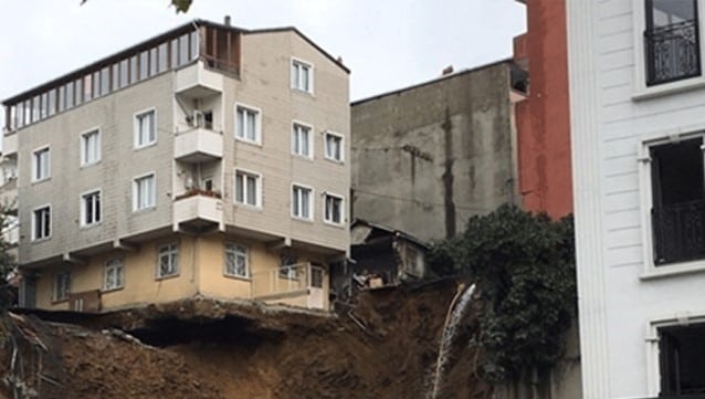 Arda Turan'ın otel inşaatı mağdur etti!