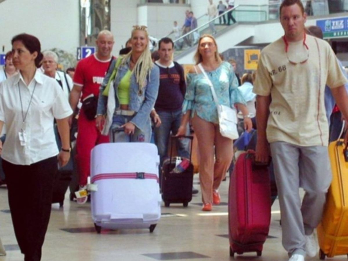 Tatil borsasında Nisan şoku: Bazı ülkelerde fiyatlar çakıldı bazıları uçuşa geçti