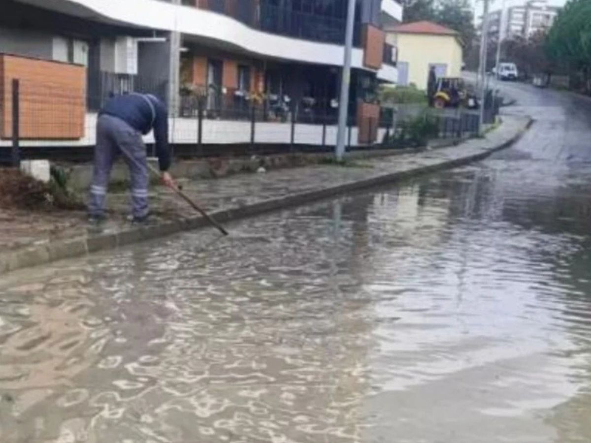 Aydın’da termal oteli sel bastı: 600 turist tahliye edildi