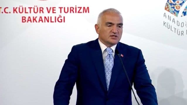 Bakan Ersoy, 100+2 Süreli Müze Sergileri Projesi'nin açılışındaydı