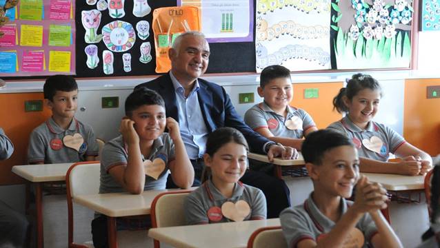 Bakan Ersoy 2023 için kişi başı gecelik gelir hedeflerini açıkladı