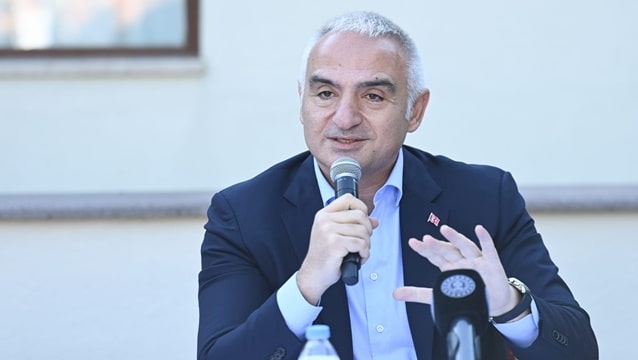 Bakan Ersoy: Bundan sonra nitelikli turisti yakalamamız gerekiyor