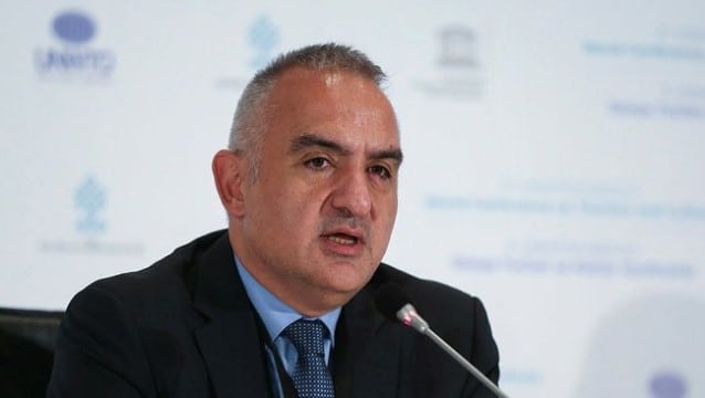 Bakan Ersoy'dan 'Sözleşmeli personel' açıklaması