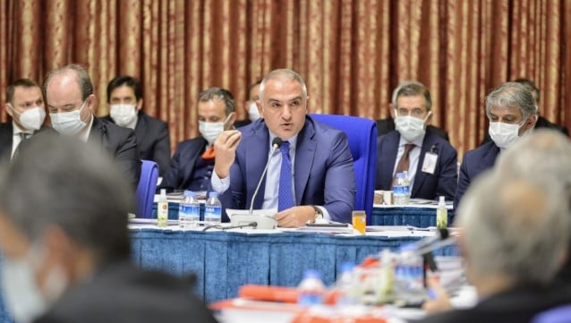 Bakan Ersoy: Kanun çalışması tamam, otellerin tamamı aşamalı olarak...