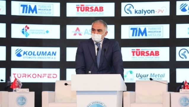 Bakan Ersoy: Yüzde 70 daralacağız, V çıkış bekliyoruz