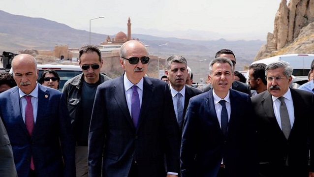 Bakan Kurtulmuş: Barışı sağlamak çok büyük fedakarlık gerektiriyor