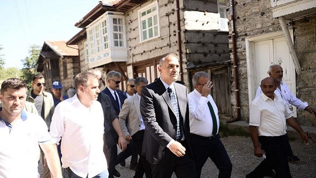 Bakan Mehmet Ersoy baba ocağı İbradı’da incelemelerde bulundu
