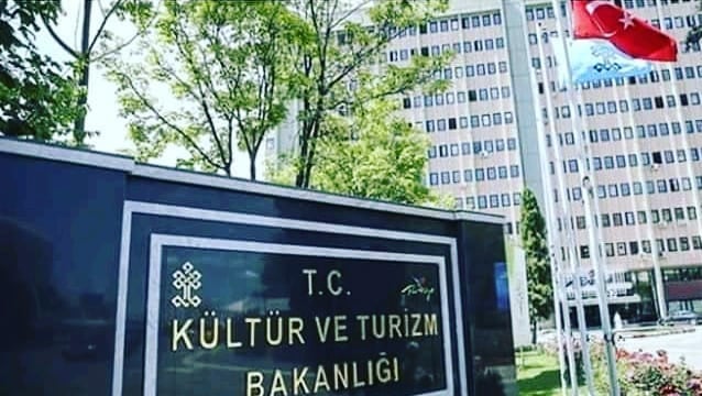 Bakanlığa 78 milyon liralık bilet sorusu