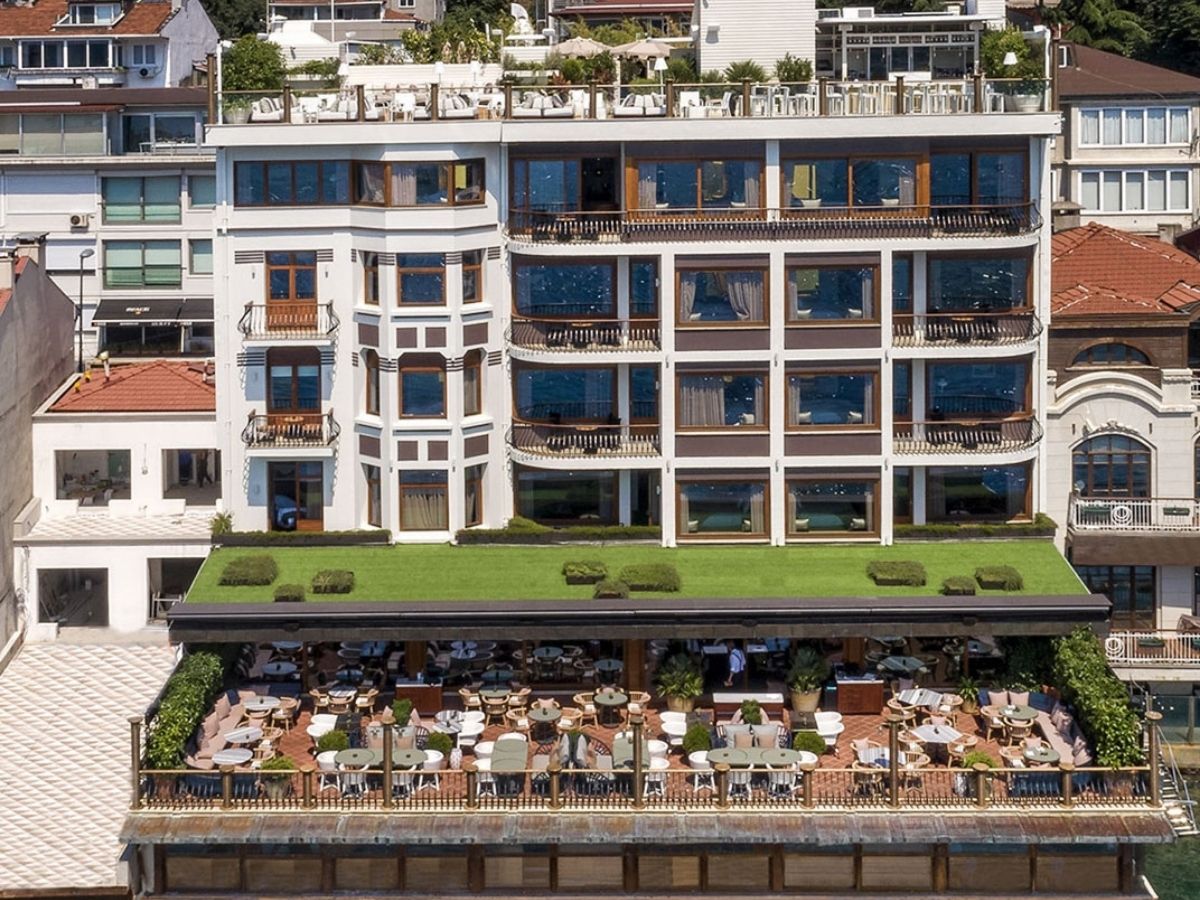 Bebek Otel’in de aralarında olduğu üç işletmeye geçici kapatma