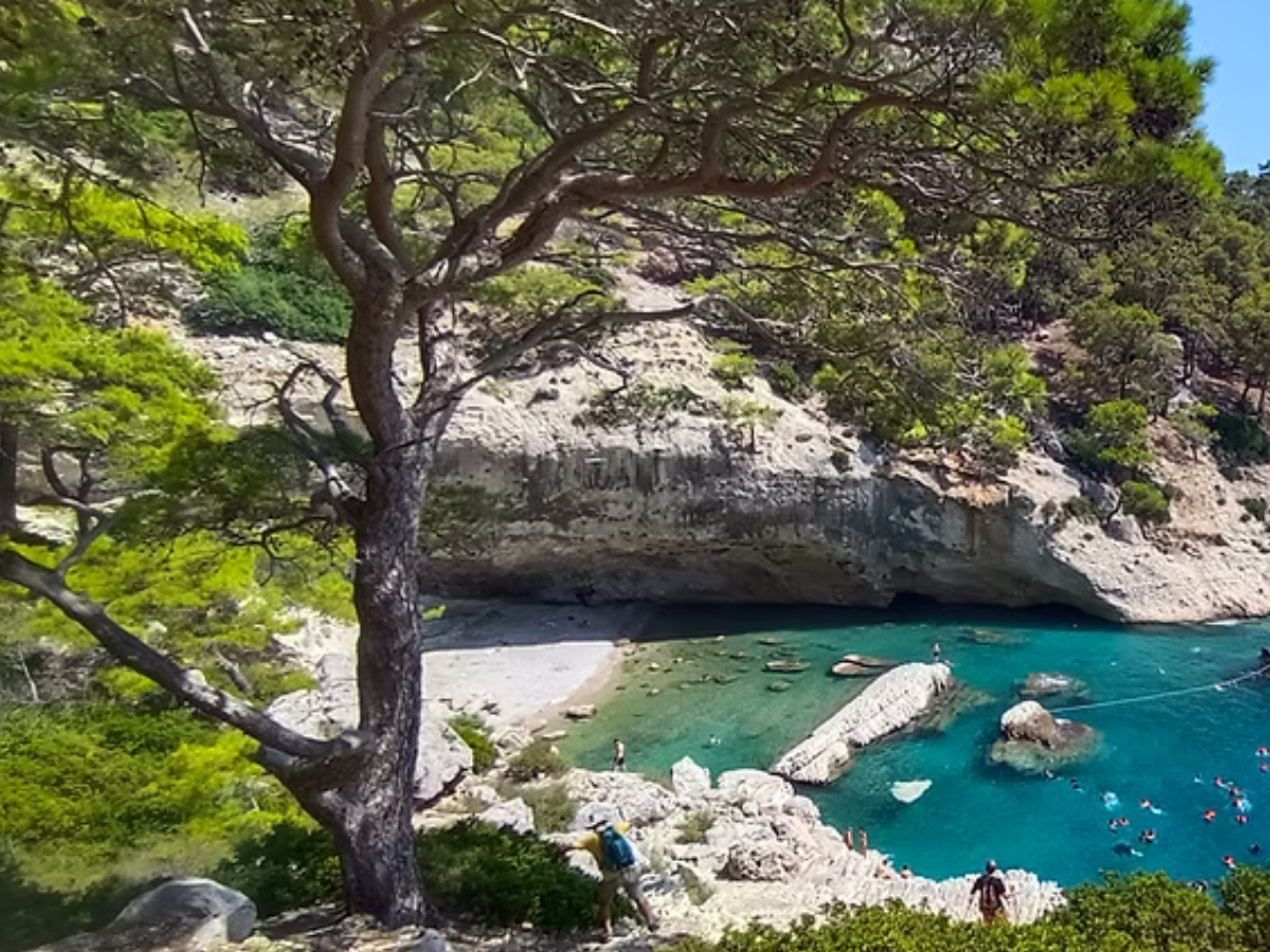 Kemer’de doğa yürüyüşü faciası: Belçikalı kadın turist yaşamını yitirdi