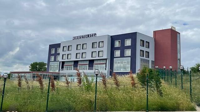 Belediye'den 50 milyon liraya satılık otel!