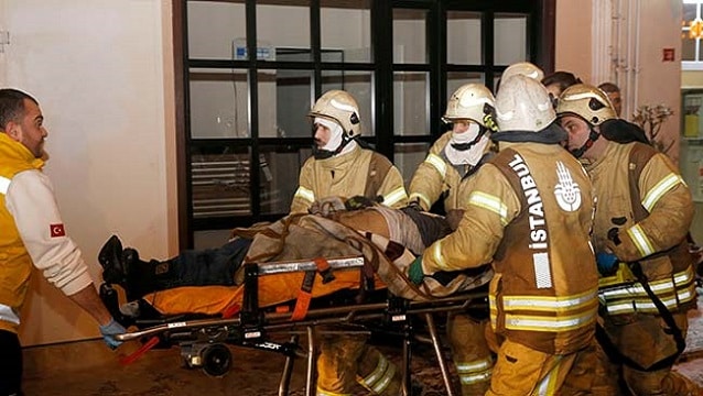 Beyoğlu’nda otel yangını: 6 yaralı