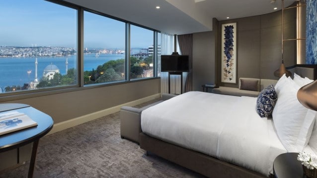  Ritz Carlton İstanbul personeline ücretli izin