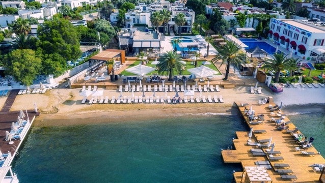Bodrum'daki otelini Azerbaycanlılara sattı