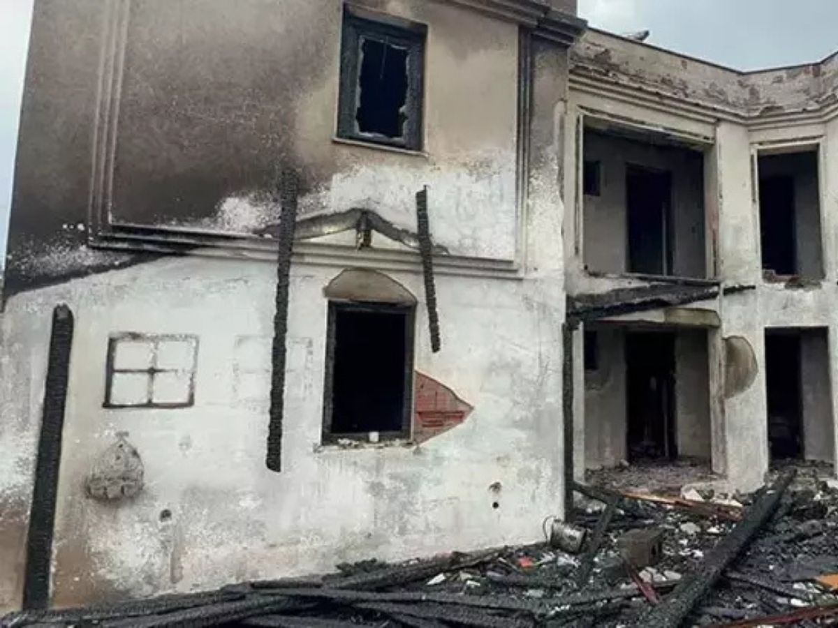 Bozcaada’da 16 odalı otelde yangın: 1 köpek hayatını kaybetti…