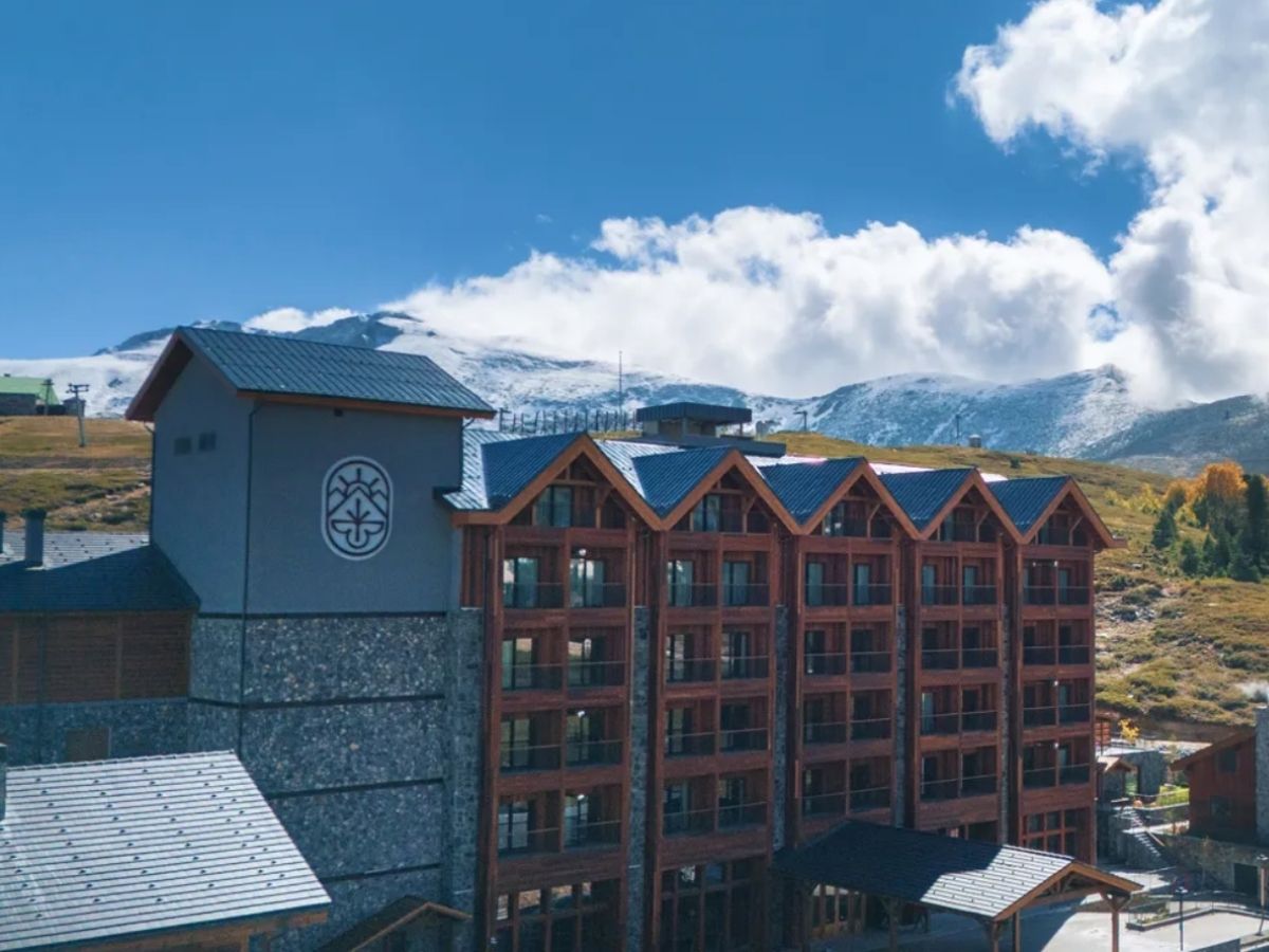 Marriott imzasıyla Uludağ’da yeni dağ oteli: Ceylan Splend’or hizmete açıldı