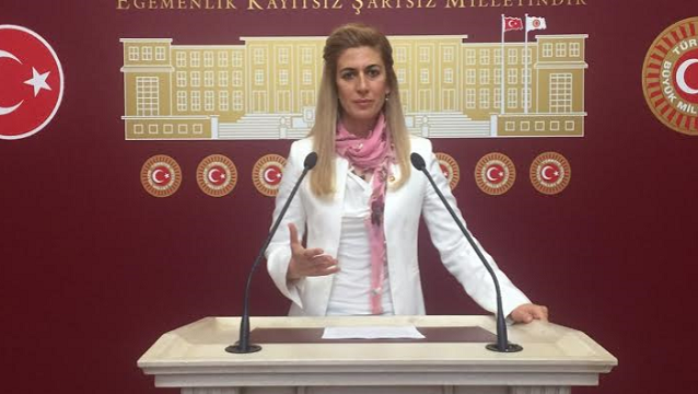 CHP'li Didem Engin turizm konusunda hükümeti uyardı