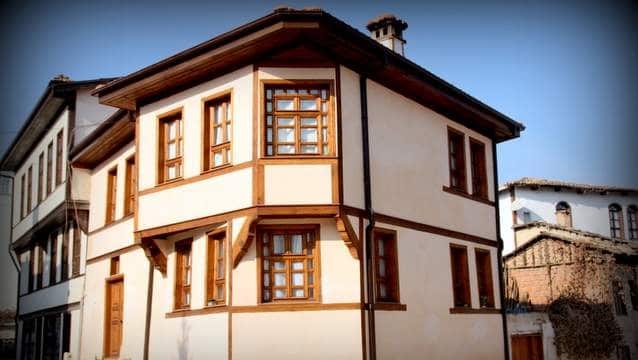 Cumbalı konaklar turizme kazandırılıyor