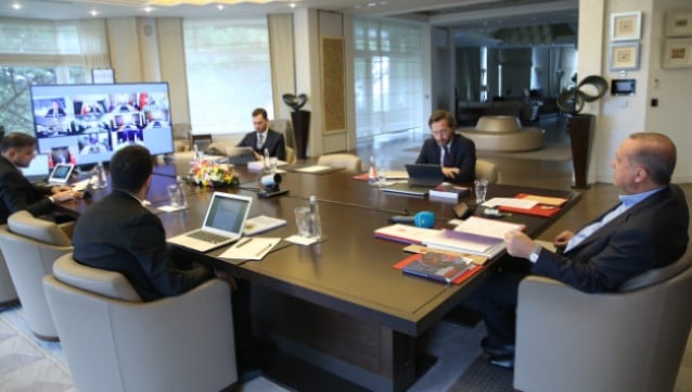 Cumhurbaşkanı Erdoğan: Bu üç sektörün ardından turizmde rahatlama başlayacak