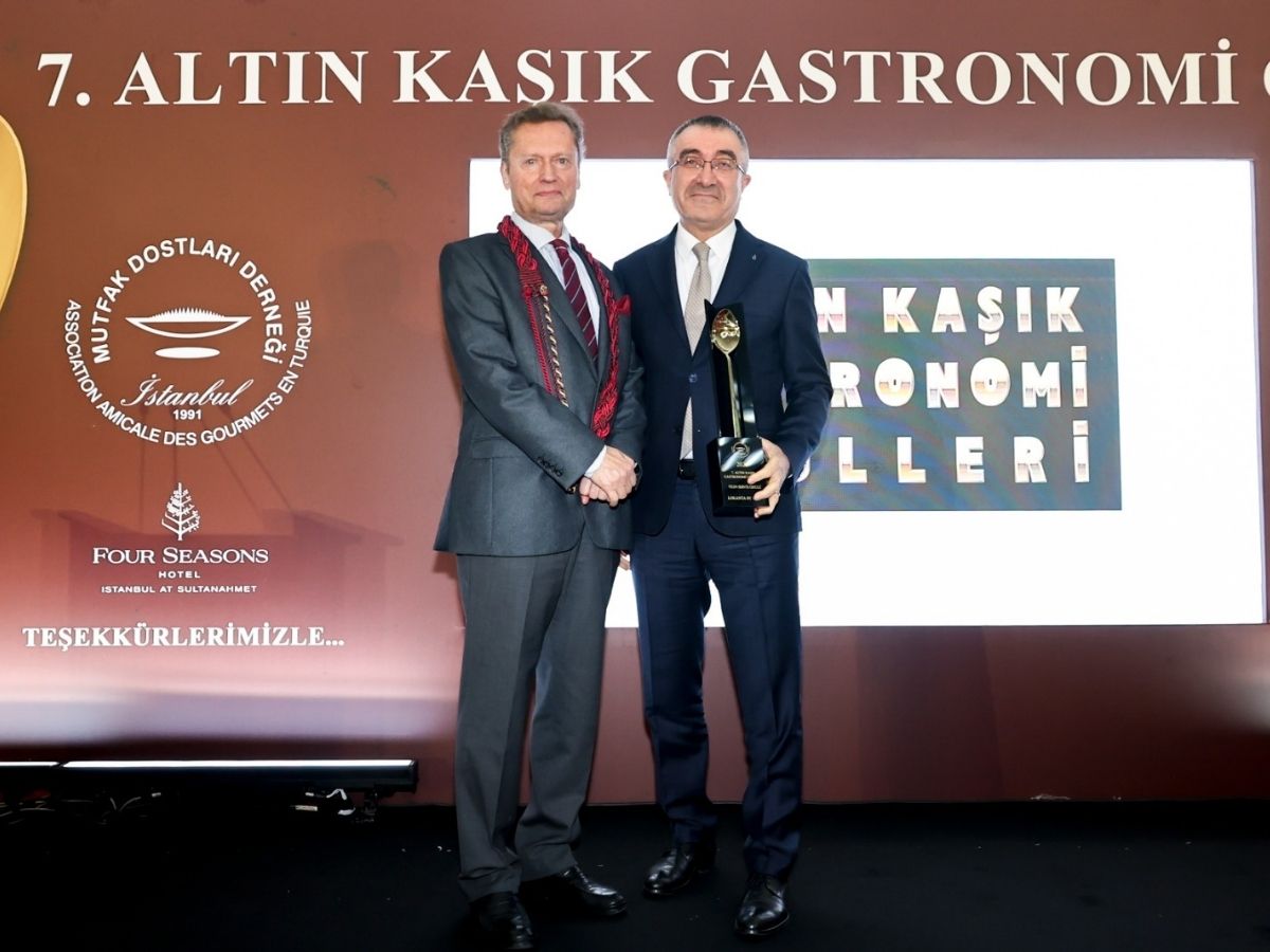 Lokanta by Divan’a Altın Kaşık Gastronomi Ödülleri’nde ‘En İyi Servis’ ödülü