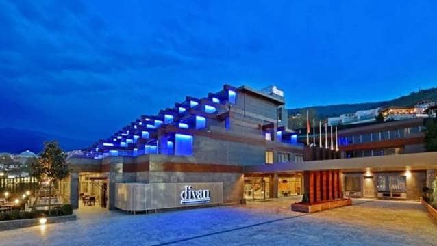 Divan Bursa’nın binası satışa çıkarıldı