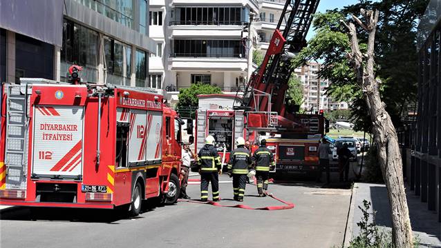 Diyarbakır'da otel yangını!