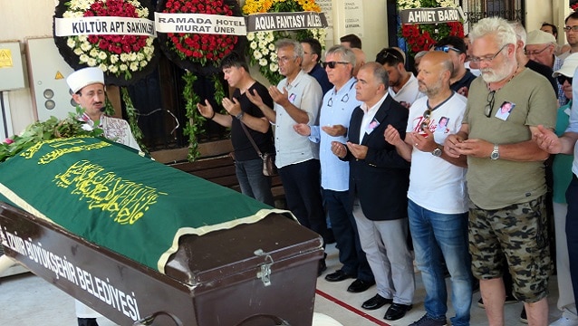 Duayen turizmci Nişlioğlu son yolculuğuna uğurlandı