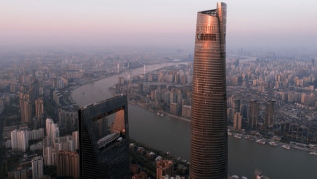 Dünyanın en yüksek oteli açıldı