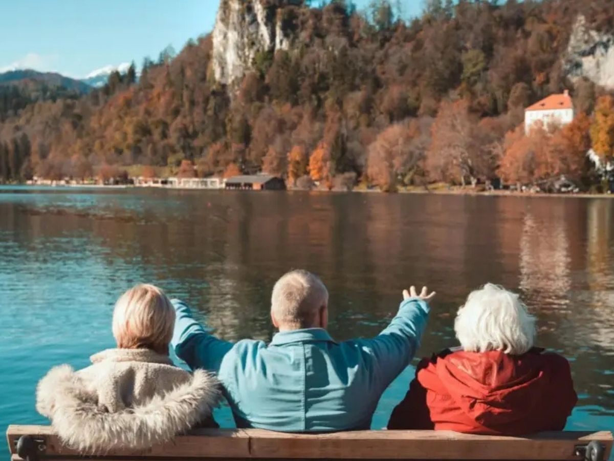 Emeklilik başvurusunda yurt dışı freni: Çalışırken yurt dışına giden yandı