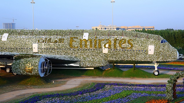 Emirates A380, Dubai Miracle Garden'da çiçek açtı