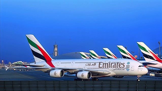 Emirates, kabin yasağına karşı uygulayacağı yeni hizmetini duyurdu