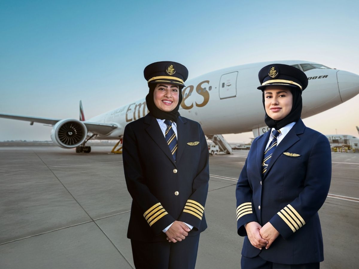Emirates tarihinde bir ilk: Kadın pilotlar kaptan oldu
